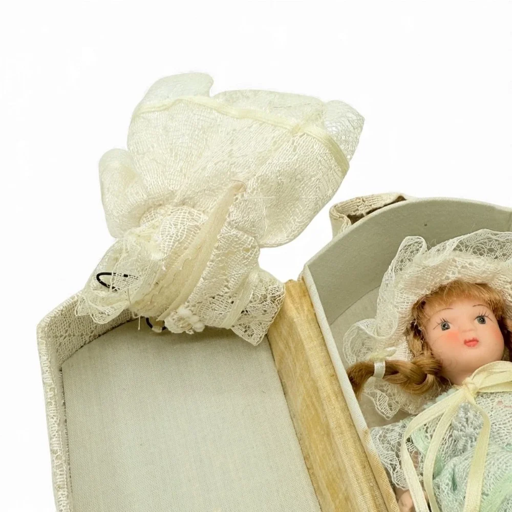 Vintage Mignonette‎ Bisque Porcelain Doll Lace Dress Presentation Box Japan 5
